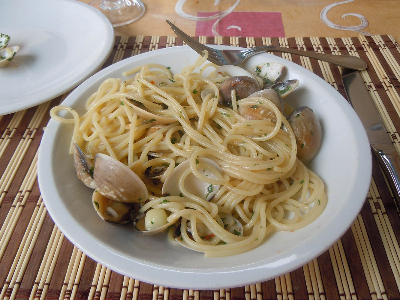 Spaghetti with clams.